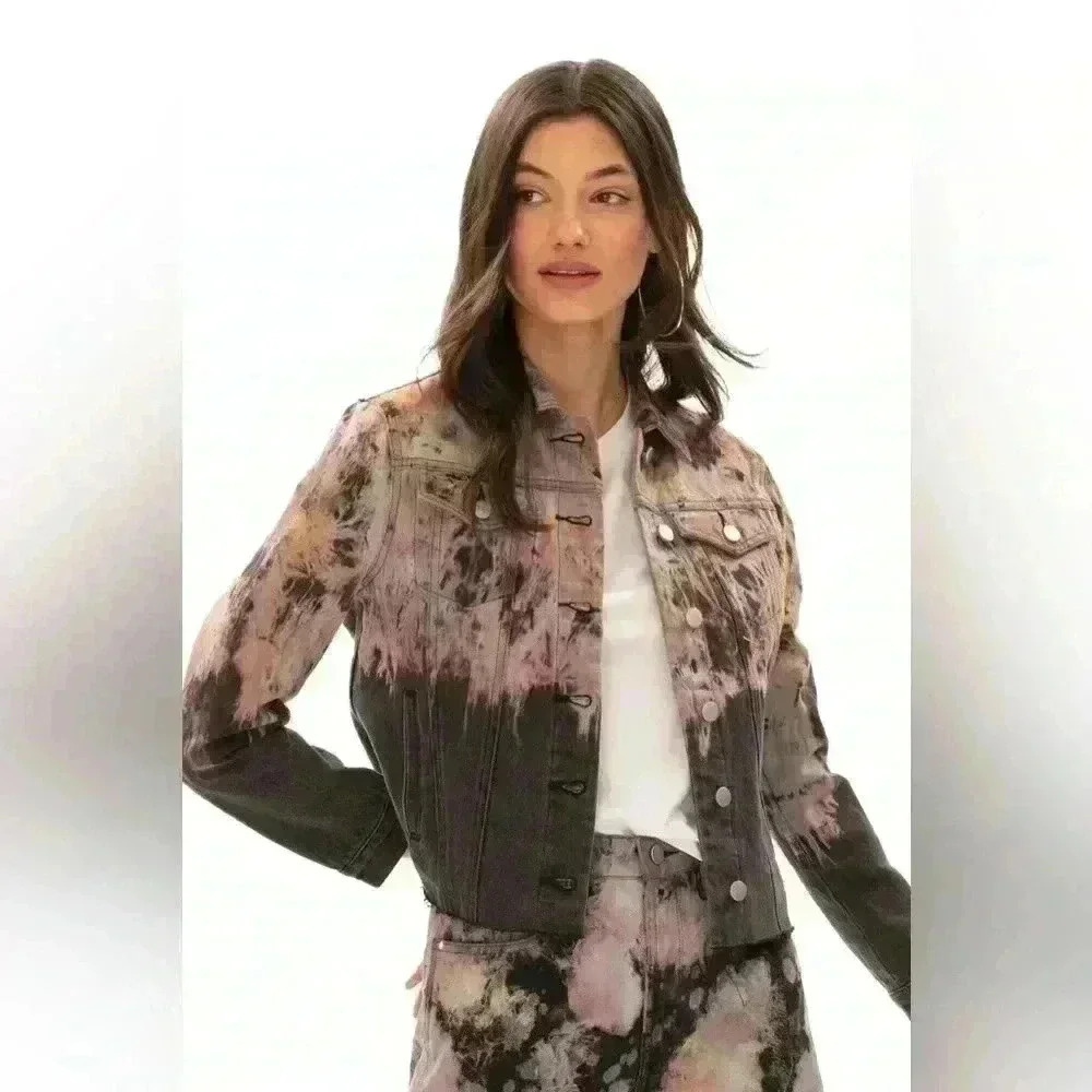 Blue Revival DARIA TIE DYE TRUCKER IN COSMOS Jean Jacket black/ pink denim